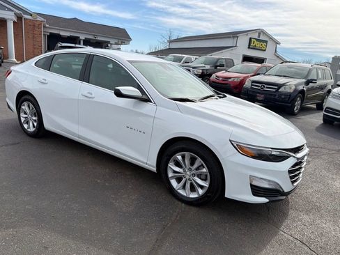 Used 2024 Chevrolet Malibu LT image 1