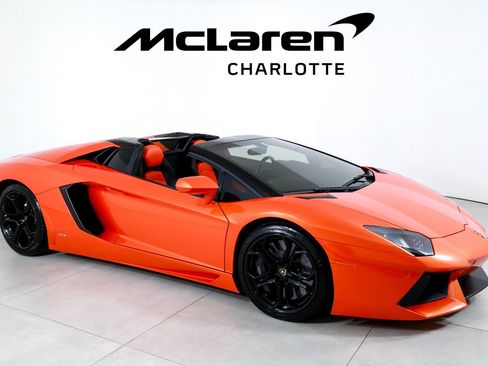 Used 2014 Lamborghini Aventador LP 700-4 AWD/4WD image 2