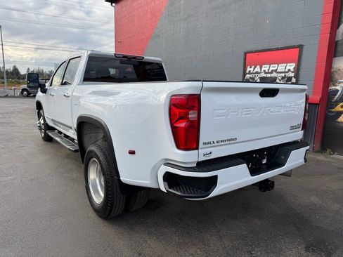 Used 2024 Chevrolet Silverado 3500 High Country w/ Technology Package image 15