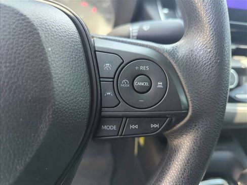 Used 2024 Toyota Corolla LE FWD image 16