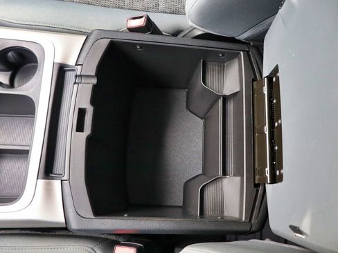 Used 2018 RAM 1500 Big Horn AWD/4WD image 39