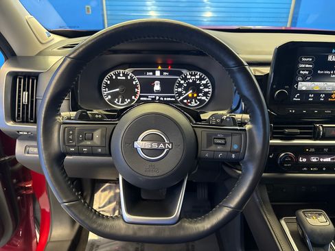 Used 2023 Nissan Pathfinder SL w/ SL Premium Package FWD image 14