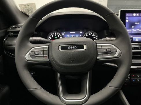 Used 2022 Jeep Compass Altitude image 14