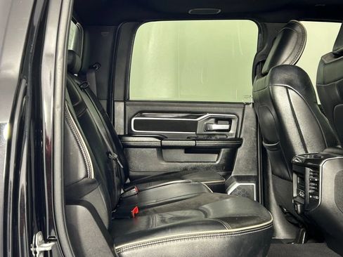 Used 2019 RAM 2500 Laramie w/ Night Edition AWD/4WD image 14