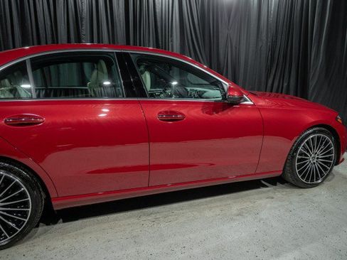 Used 2026 Mercedes-Benz C 300 Sedan image 4