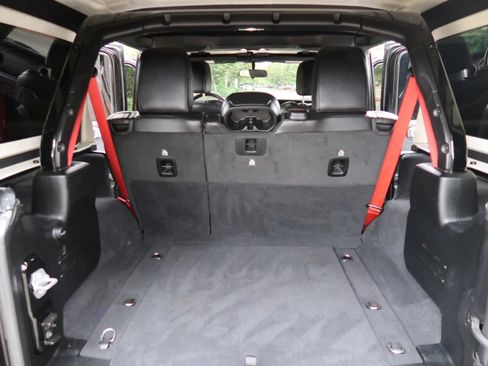 Used 2020 Jeep Wrangler Unlimited Rubicon w/ Quick Order Package 28Y Recon AWD/4WD image 24