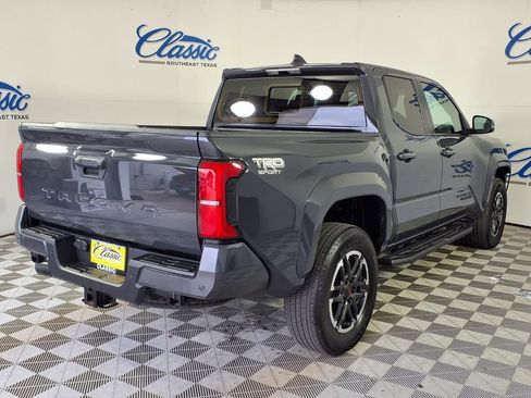Used 2024 Toyota Tacoma TRD Sport w/ TRD Sport Upgrade Package RWD image 4