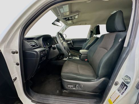 Used 2024 Toyota 4Runner TRD Off-Road AWD/4WD image 13