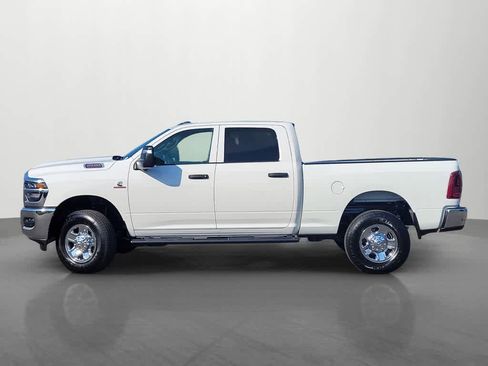 New 2026 RAM 2500 Tradesman AWD/4WD image 3