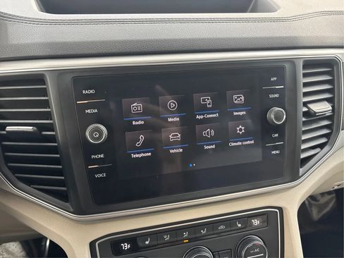 Used 2019 Volkswagen Atlas SE w/ Towing Package AWD/4WD image 43