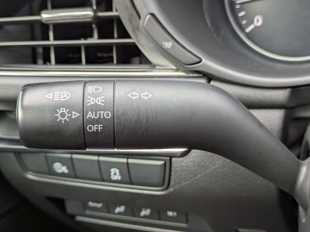 Used 2025 MAZDA MAZDA3 s FWD image 26