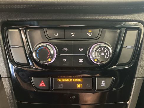 Used 2018 Buick Encore Preferred AWD/4WD image 17