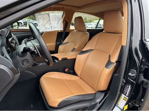 Used 2023 Lexus ES 250 w/ Premium Package AWD/4WD image 6
