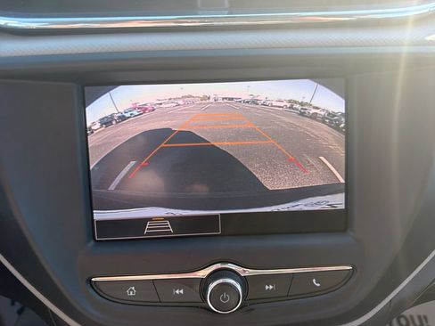 Used 2022 Chevrolet TrailBlazer LS AWD/4WD image 23