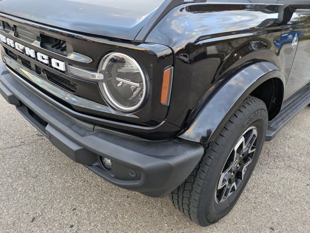 Used 2023 Ford Bronco Outer Banks AWD/4WD image 9