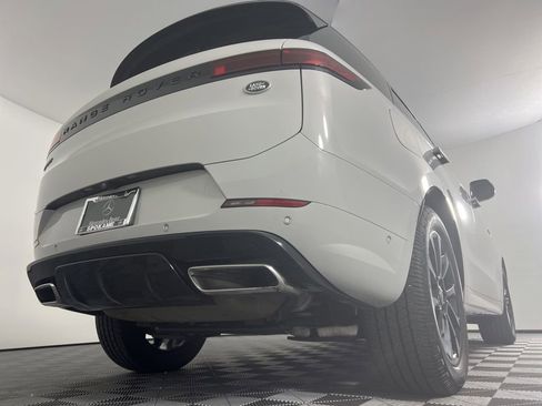Used 2023 Land Rover Range Rover Sport SE Dynamic AWD/4WD image 17