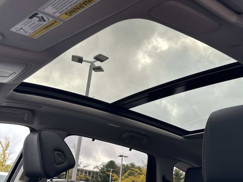 Certified 2025 Acura MDX FWD w/ Technology Package image 19