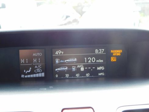 Used 2017 Subaru Forester 2.5i Touring image 16