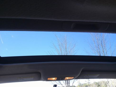 Used 2010 MAZDA MAZDA3 s Sport image 11