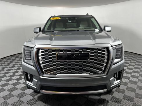 Used 2023 GMC Yukon XL Denali AWD/4WD image 2