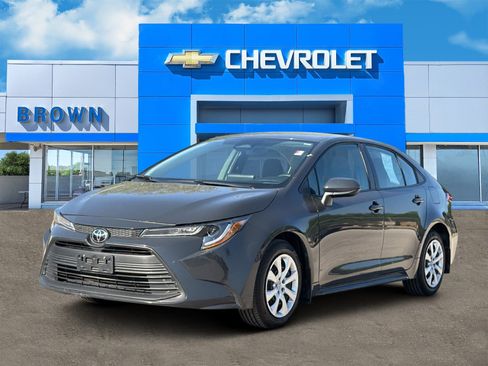 Used 2026 Toyota Corolla LE FWD image 6