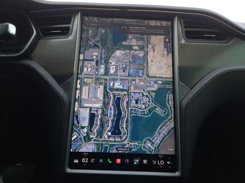Used 2018 Tesla Model X 75D AWD/4WD image 28