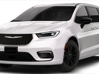 New 2026 Chrysler Pacifica Select