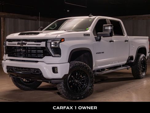Used 2024 Chevrolet Silverado 2500 LT w/ Z71 Sport Edition AWD/4WD image 5