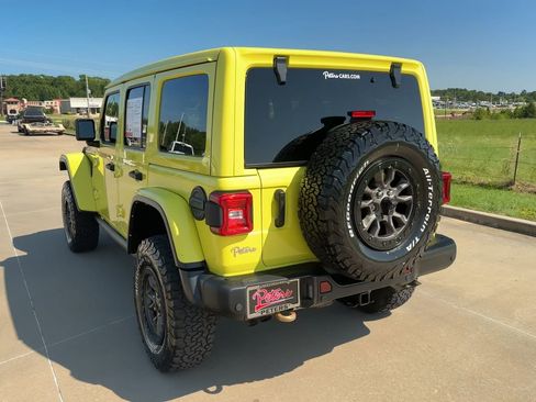 Used 2022 Jeep Wrangler Unlimited Rubicon w/ Trailer Tow Package image 6