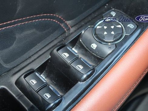 Used 2015 Ford Edge Titanium w/ Equipment Group 301A image 22