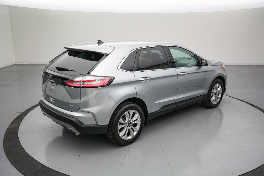 Certified 2024 Ford Edge Titanium AWD/4WD image 4