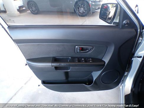 Used 2012 Kia Soul FWD image 12