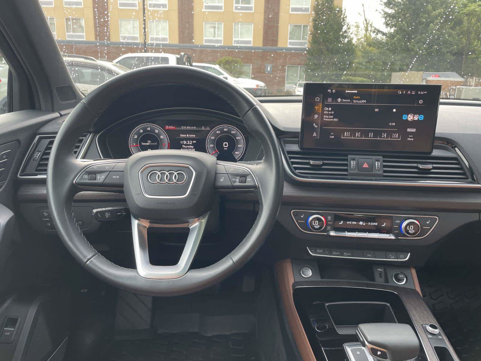 Certified 2024 Audi Q5 2.0T Premium Plus w/ Premium Plus Package AWD/4WD image 2
