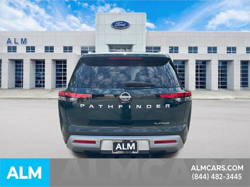 Used 2025 Nissan Pathfinder Platinum FWD image 6