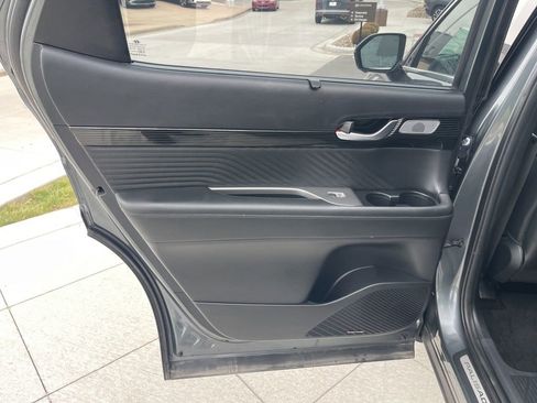 Used 2023 Hyundai Palisade Calligraphy w/ Cargo Package image 22