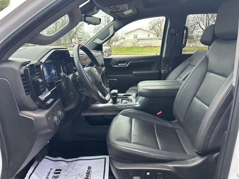 Used 2024 Chevrolet Silverado 1500 LTZ w/ Technology Package image 16
