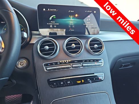 Used 2022 Mercedes-Benz GLC 300 image 20