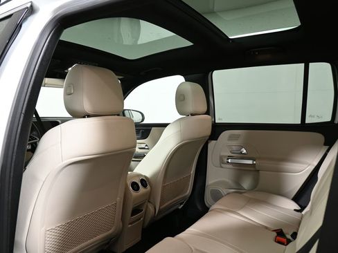 Certified 2026 Mercedes-Benz GLB 250 4MATIC image 31