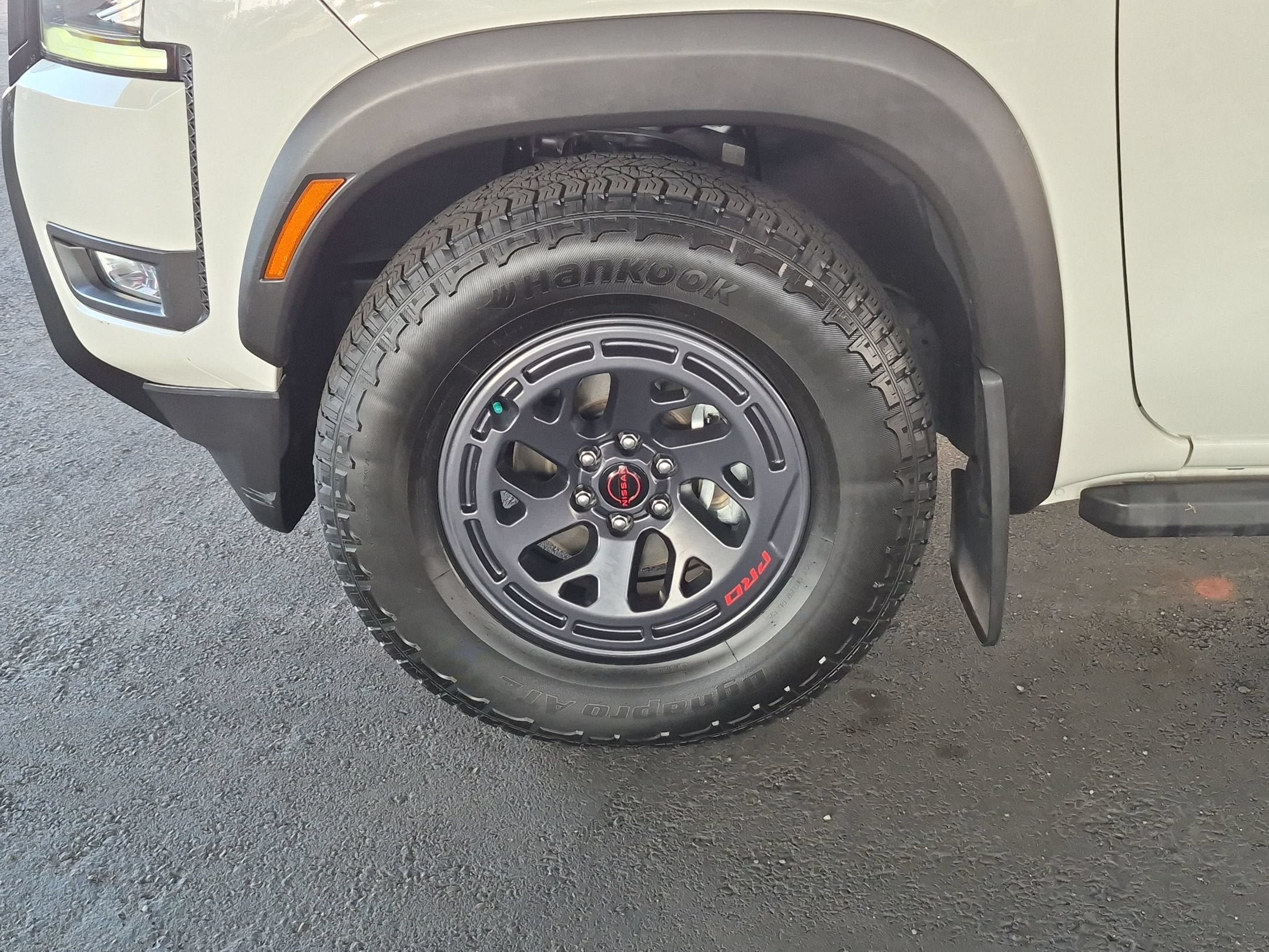 Used 2025 Nissan Frontier Pro-X RWD image 10