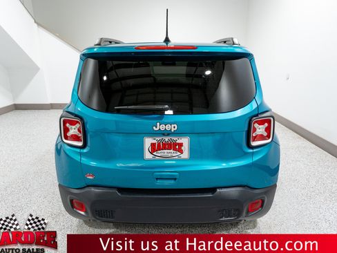 Used 2021 Jeep Renegade Latitude image 4
