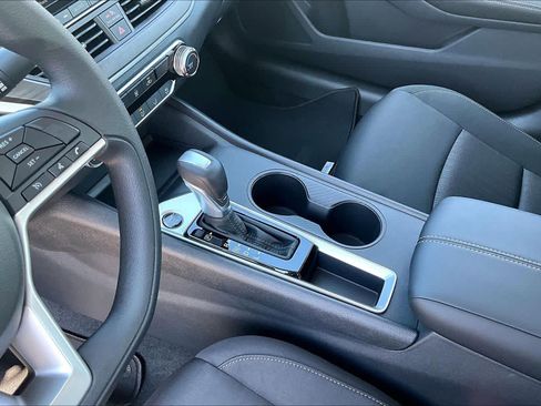 New 2026 Nissan Altima 2.5 SV FWD image 7