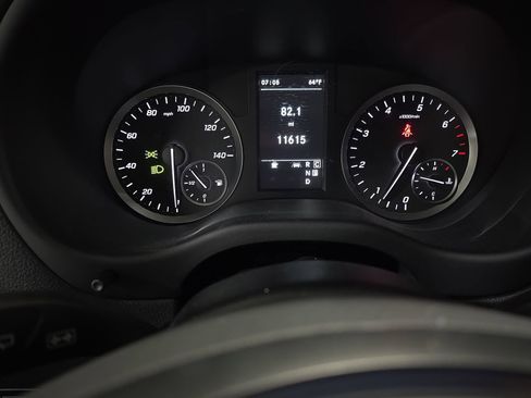 Used 2023 Mercedes-Benz Metris Passenger image 19