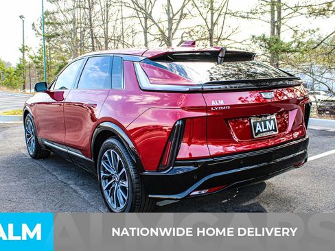 Used 2024 Cadillac Lyriq Sport RWD image 5