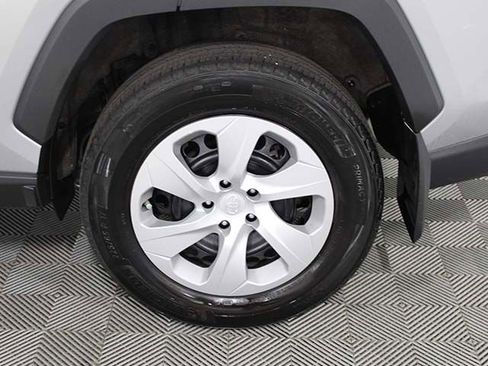 Used 2023 Toyota RAV4 LE FWD image 17