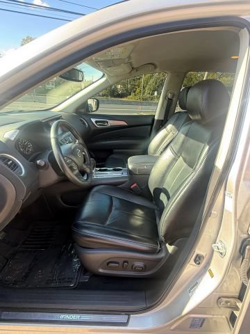 Used 2018 Nissan Pathfinder FWD image 15