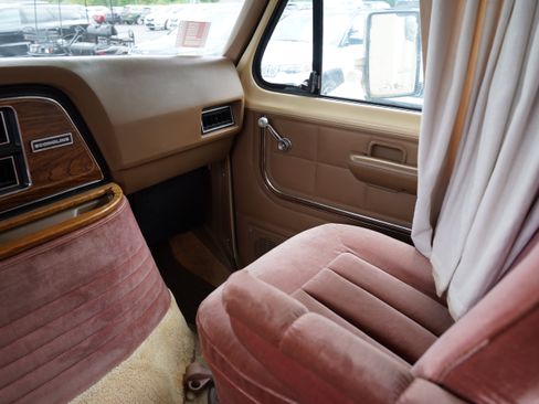 Used 1988 Ford E-350 and Econoline 350 RWD image 10