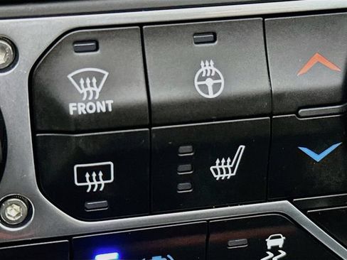 Used 2024 Jeep Wrangler Unlimited Rubicon 4xe w/ Technology Group AWD/4WD image 19