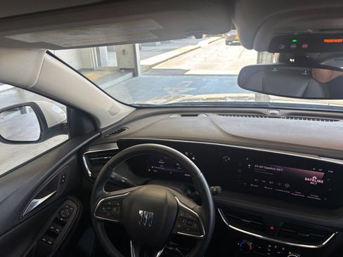 Used 2025 Buick Encore GX Preferred FWD image 39