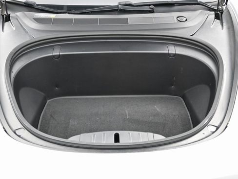 Used 2018 Tesla Model 3 Long Range image 41