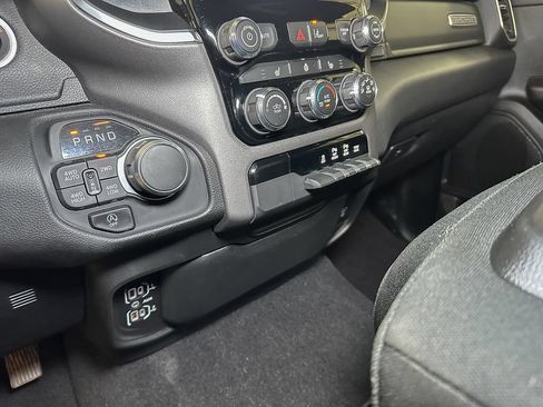 Used 2025 RAM 1500 Big Horn AWD/4WD image 35